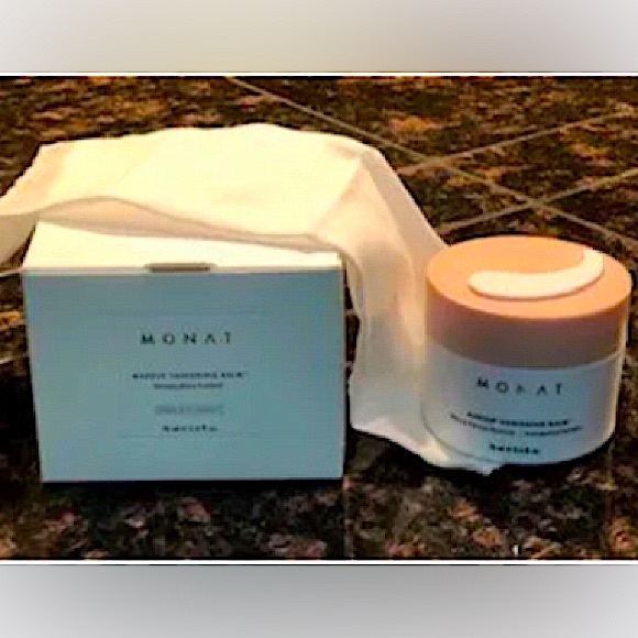 Monat Makeup Vanishing Balm! New in Box! - Picture 4 of 5